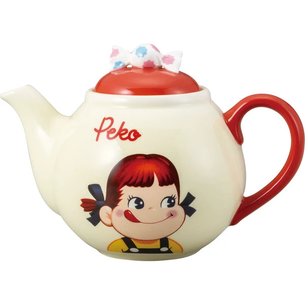 Milky Peko-Chan with Candy Tea Pot
