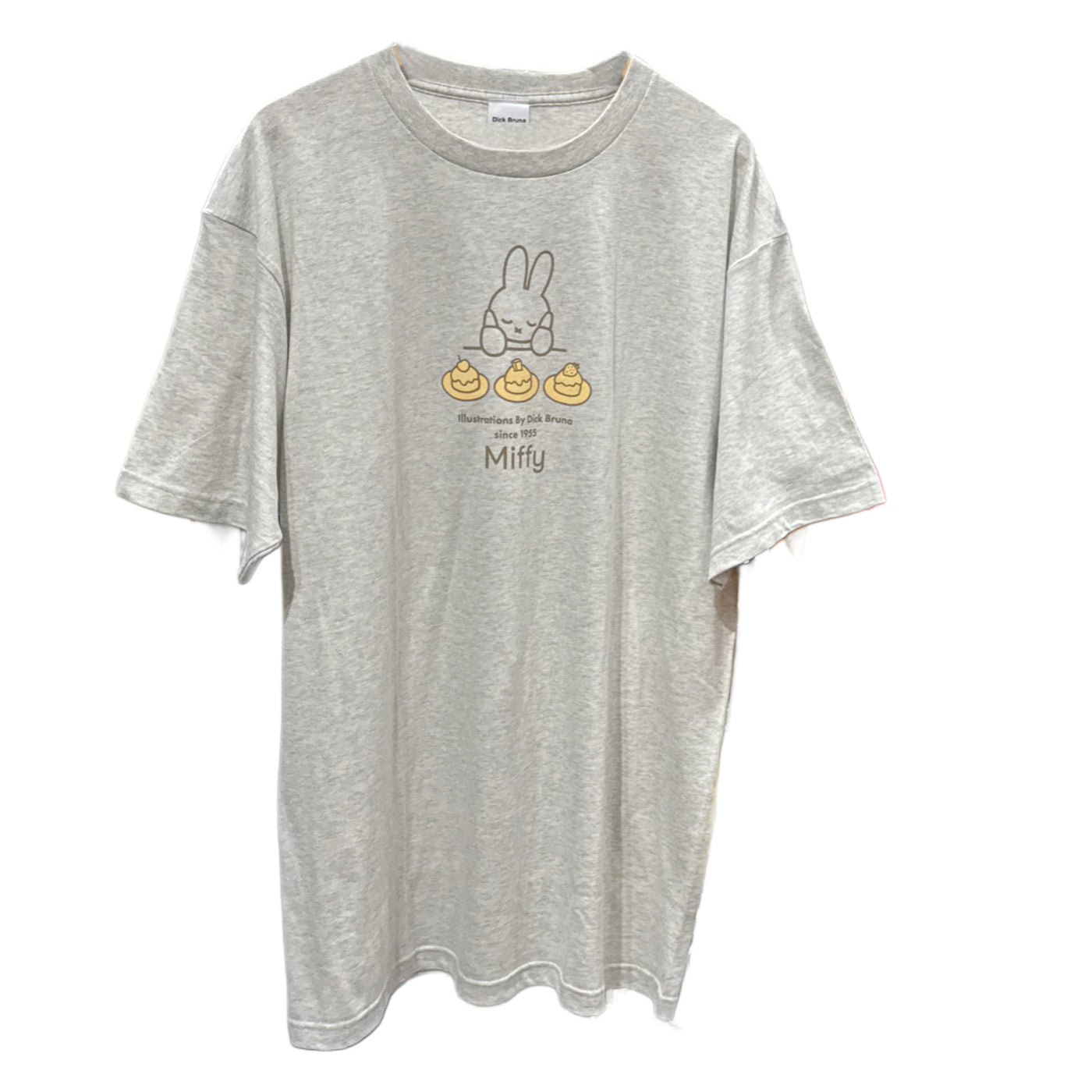 Miffy Relax Oversized T-Shirt - Miffy & Cupcake
