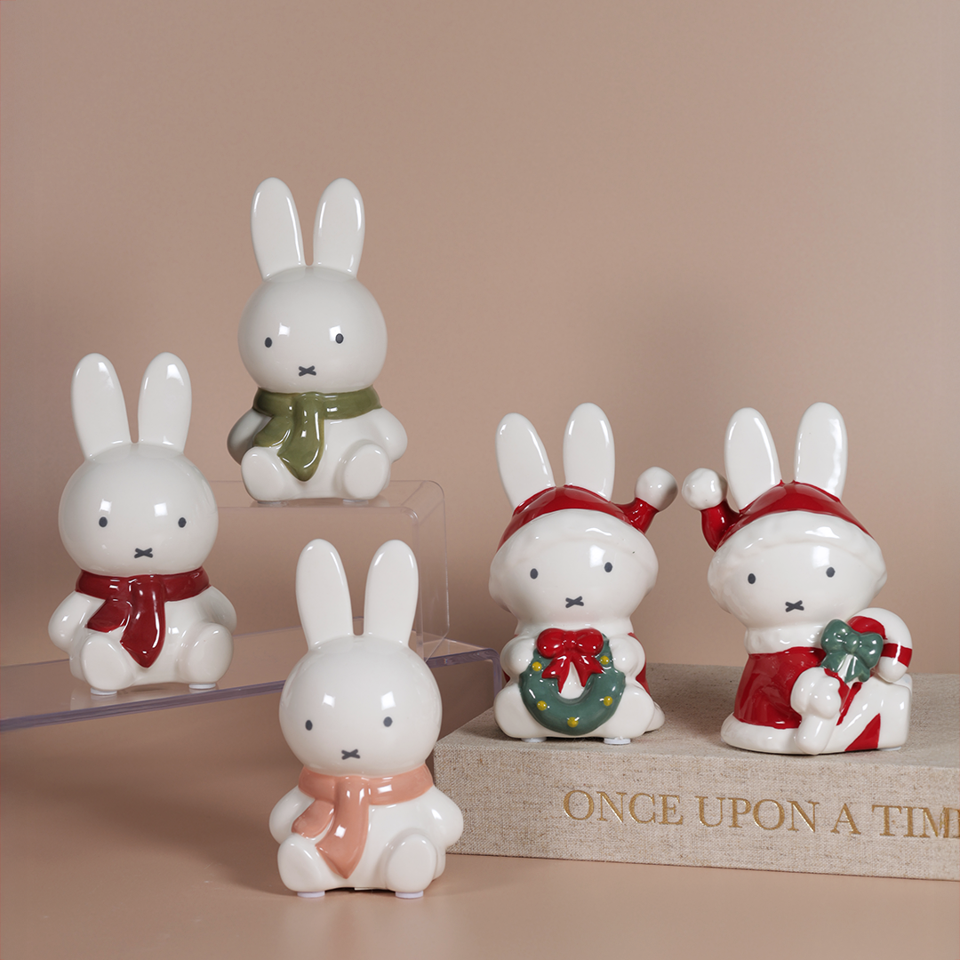 Miffy Candy Cane Cuddles Figurine Holiday Christmas Box Gift Set
