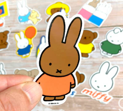 Miffy & Friends Melanie Standing Sticker