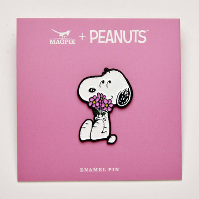 Peanuts Snoopy Give Hugs Pin - Flowers