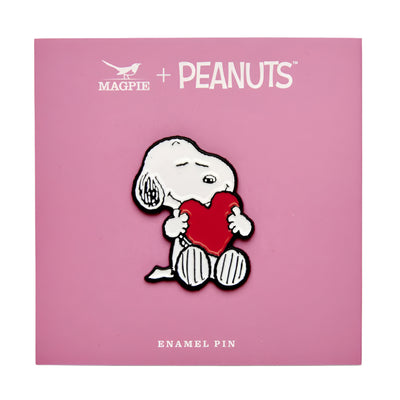 Peanuts Snoopy Give Hugs Pin - Heart