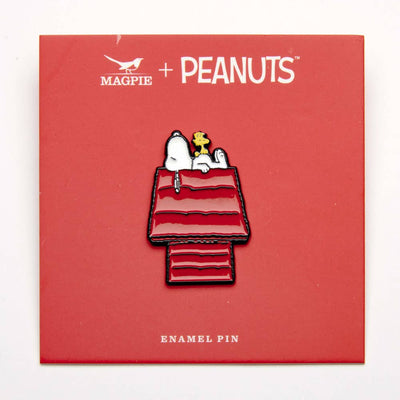 Peanuts Snoopy Friends Forever Pin - Doghouse