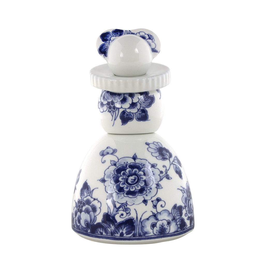 ロイヤルデルフト　プラウドメアリー Proud Mary Classic Flowers Delft Blue by Royal Delft | zillymonkey